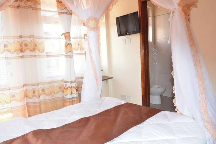 Room 21 of 53