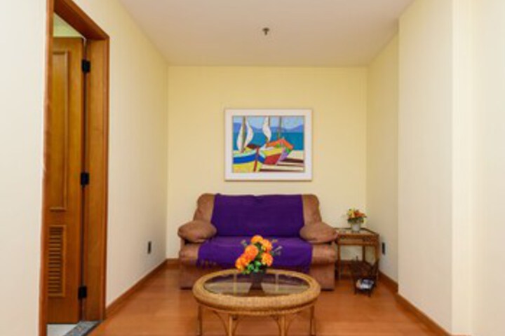 Room 14 of 33