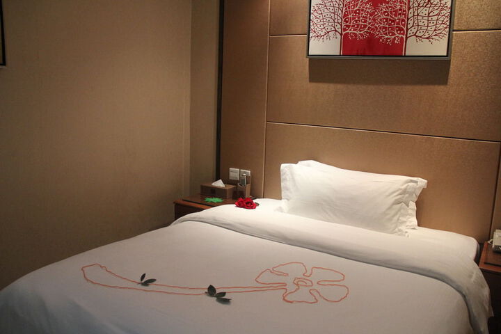 Room 4 of 21