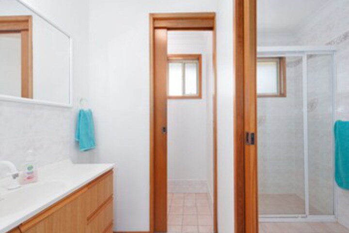 Room 2 of 21