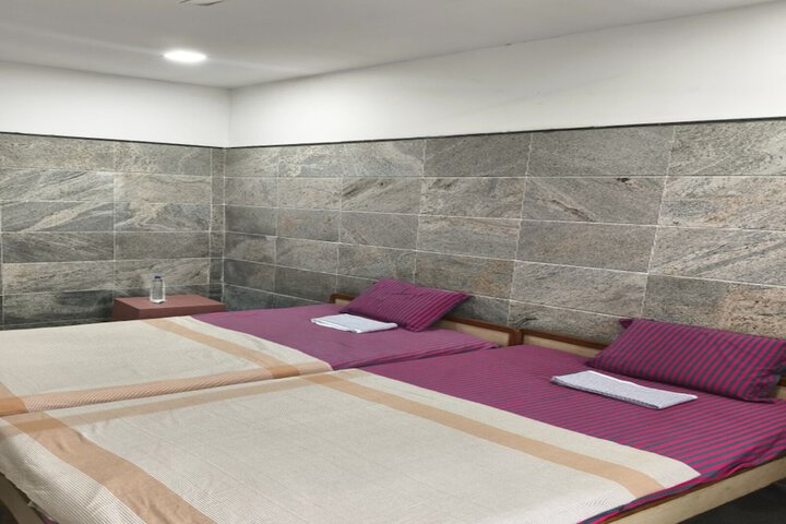 Room 7 of 31