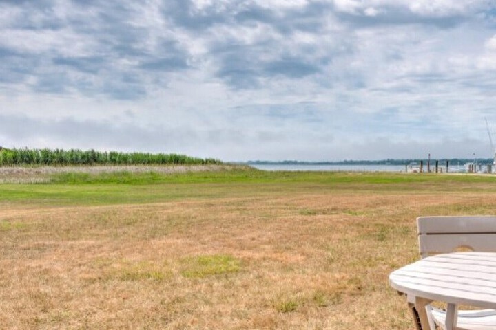 Property Grounds 9 of 13