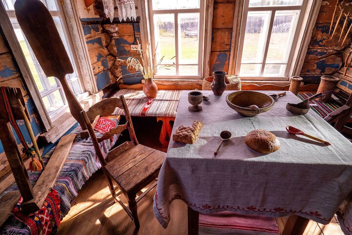 Dining 46 of 73