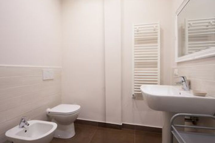 Room 2 of 22
