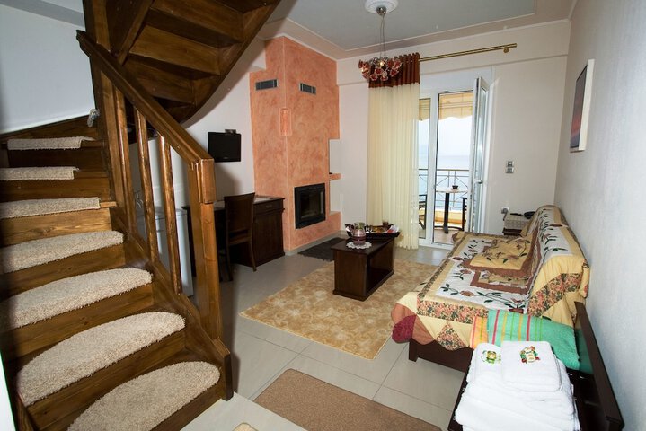 Room 15 of 67