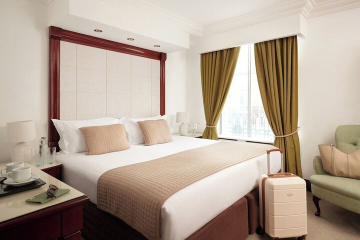 Room 8 of 29