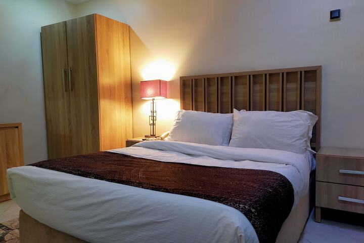 Room 4 of 23