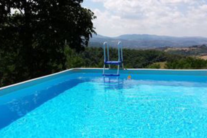 Pool 20 of 27