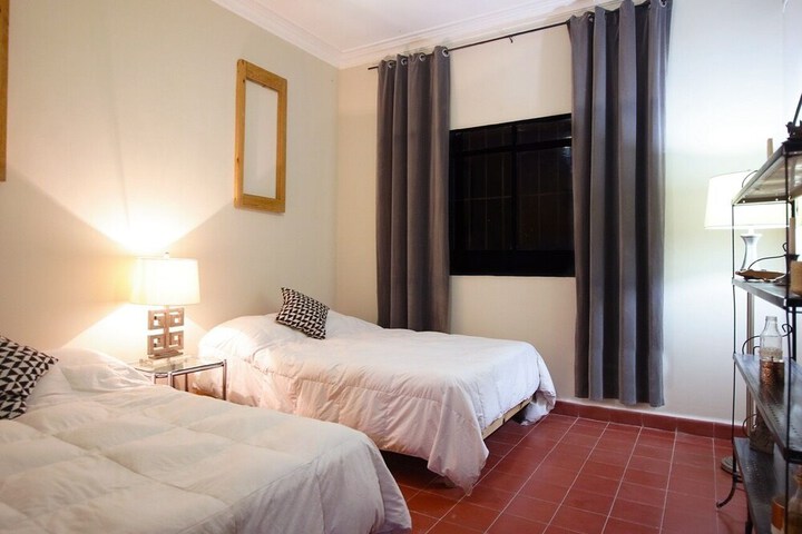 Room 9 of 20