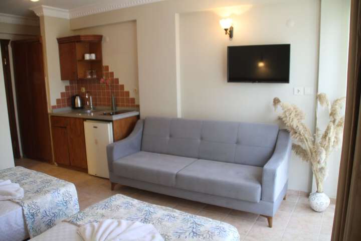 Room 52 of 104