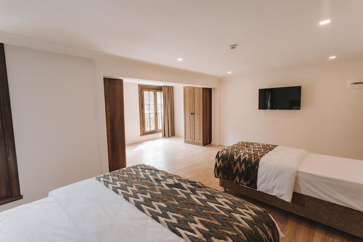 Room 14 of 29