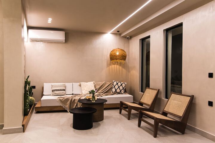 Lobby Entry