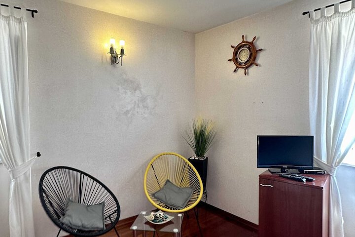 Room 57 of 95