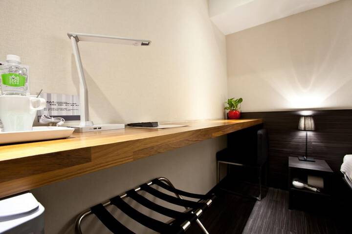 Room 14 of 51