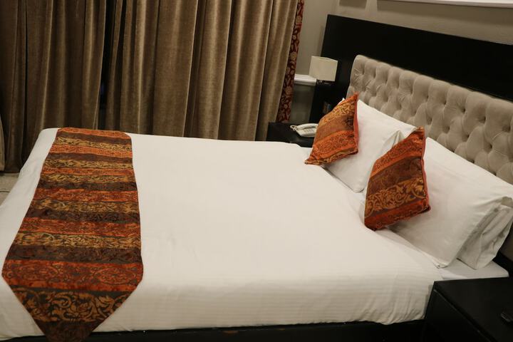 Room 32 of 55