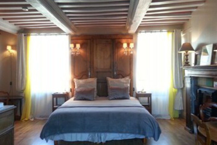 Room 32 of 44