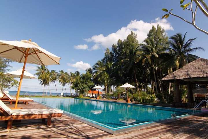 Nana Beach Hotel