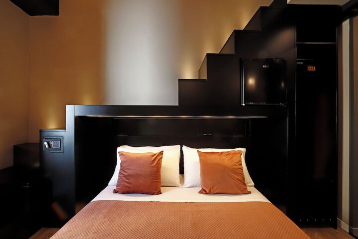 Room 29 of 183