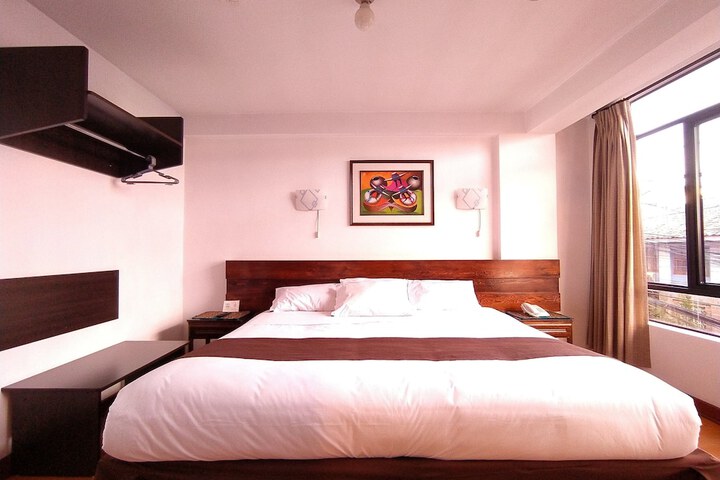 Room 5 of 75