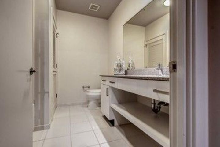 Room 3 of 21