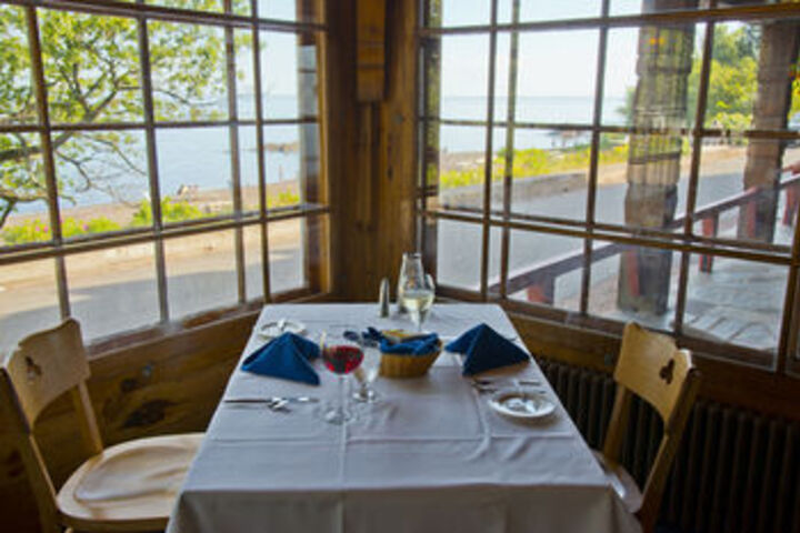 Dining 112 of 117