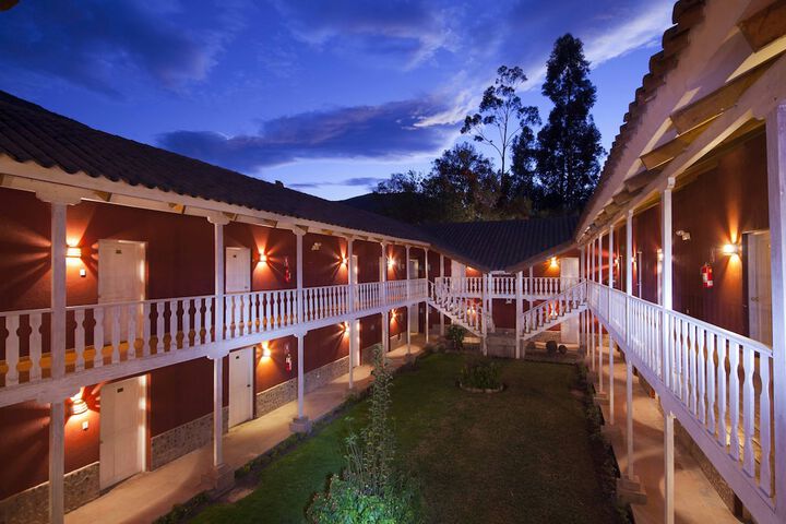 Hotel Exterior 64 of 69