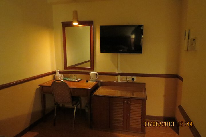Room 40 of 61