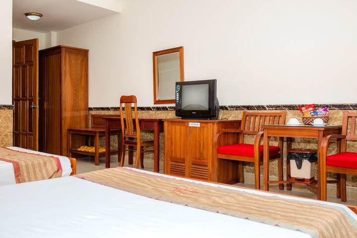 Room 11 of 35