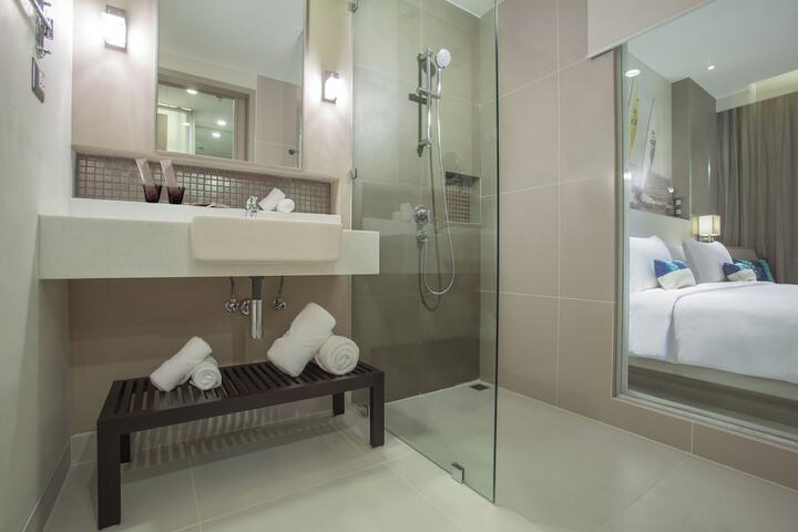 Bath Interior