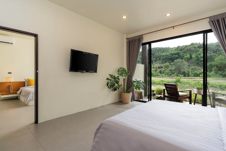 Room 15 of 34