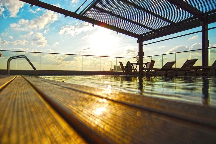 Pool 16 of 37