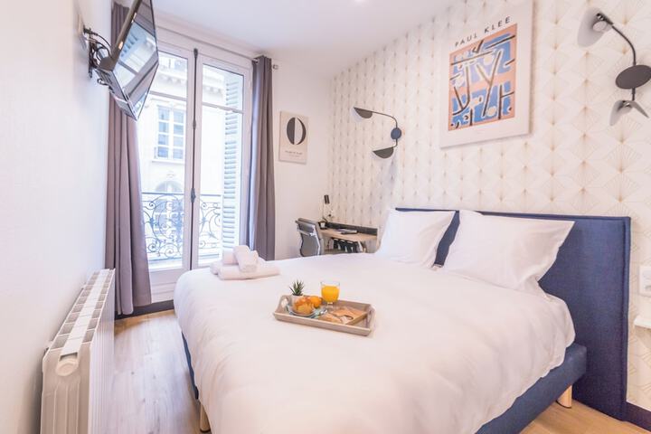 Room 45 of 171