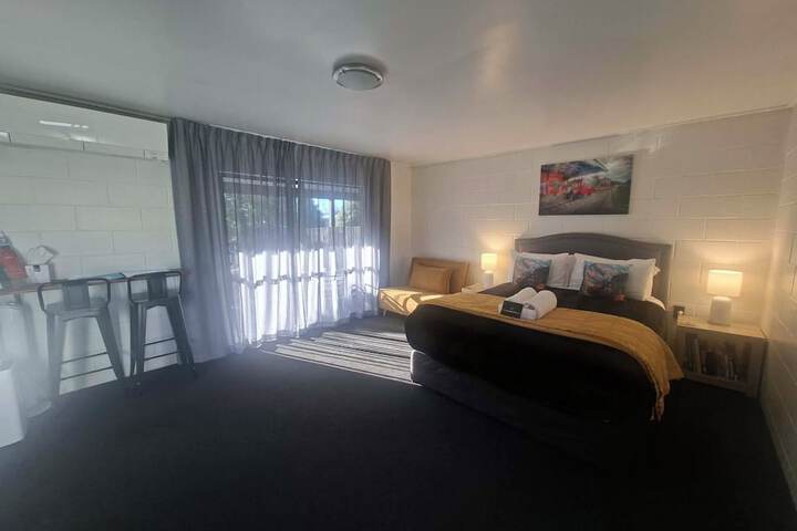 Room 31 of 103