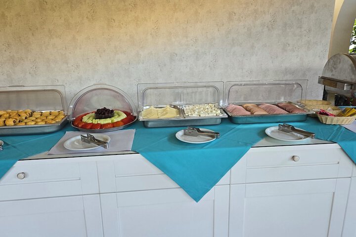 Dining 50 of 64