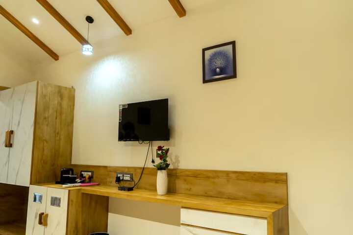 Room 29 of 65