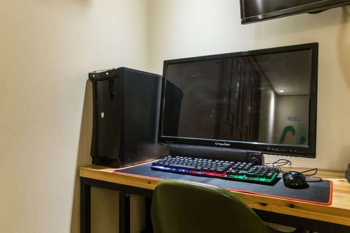 Room 12 of 35
