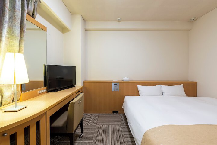 Room 15 of 26