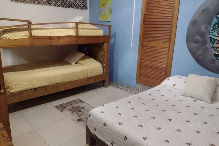 Room 34 of 138