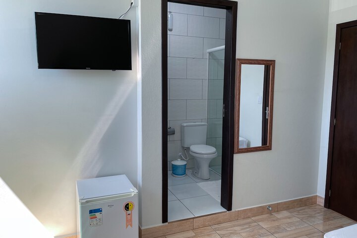 Room 15 of 40