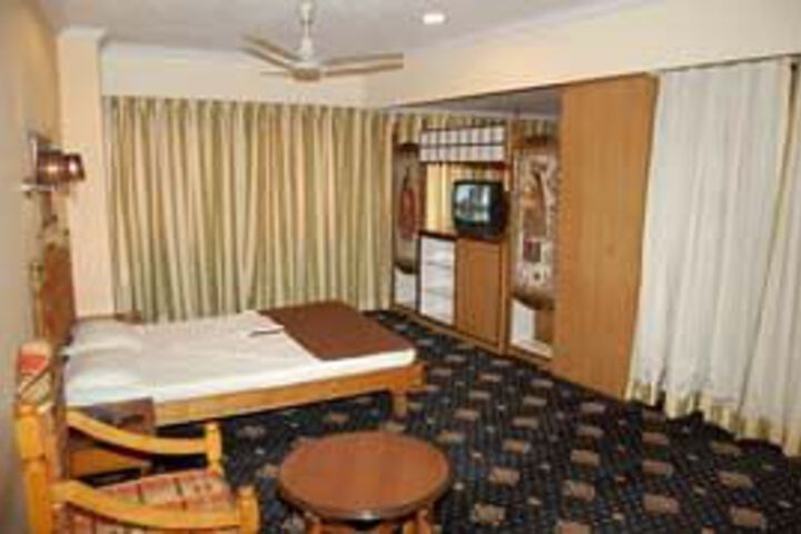 Room 6 of 22