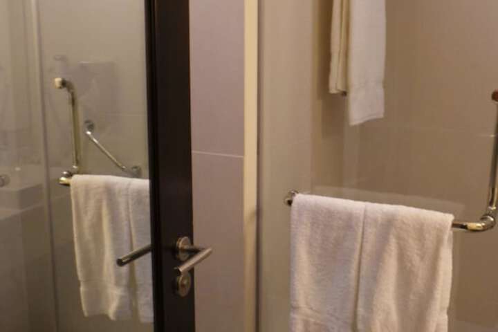 Room 26 of 47