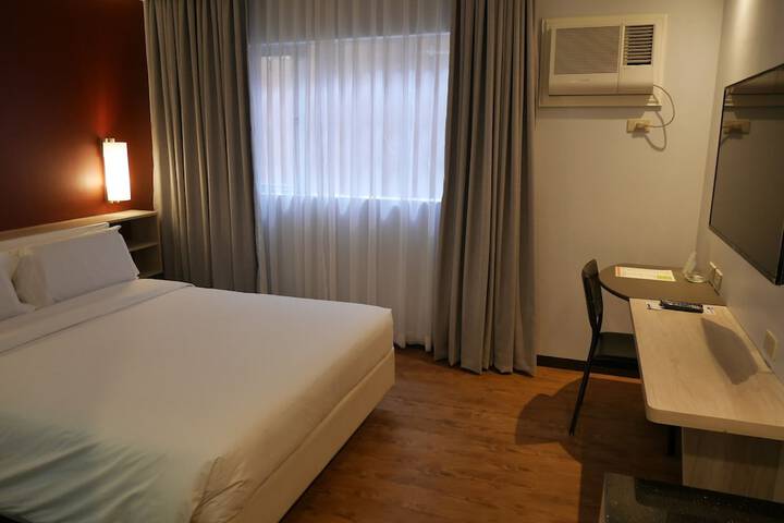 Room 15 of 94