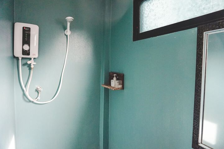 Room 70 of 122