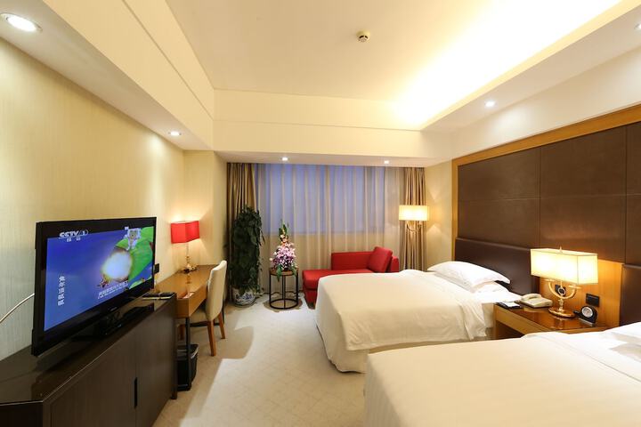 Room 3 of 42