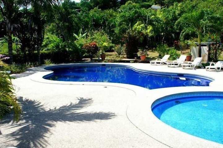 Pool 16 of 19