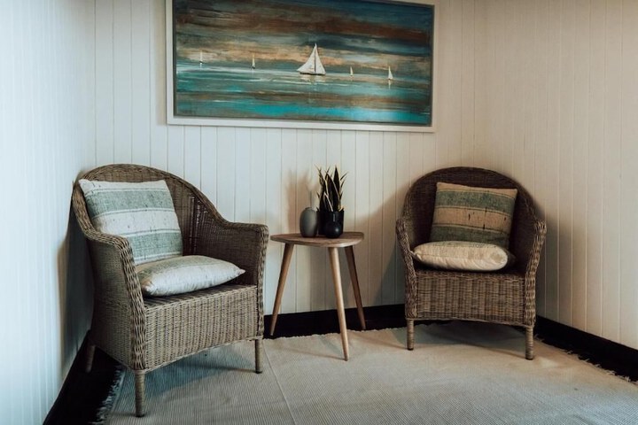 Room 2 of 52