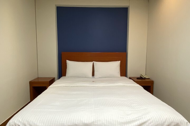 Room 30 of 73