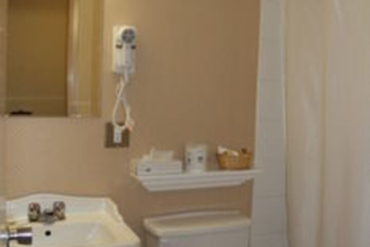 Room 2 of 29