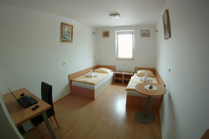 Room 12 of 57