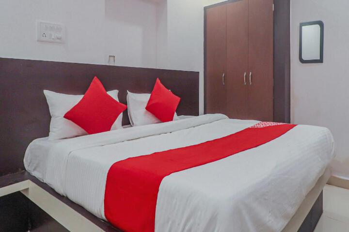 Hotel O Sai Palace Baba Chowk Bus Stand